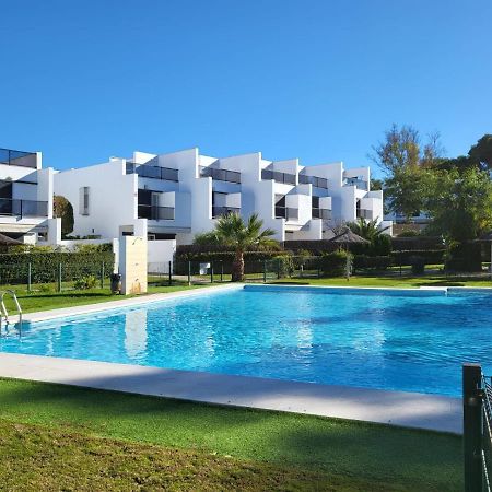 Casa Playa La Fontanilla Sotolodge كونيل ذي لا فرونتيرا المظهر الخارجي الصورة
