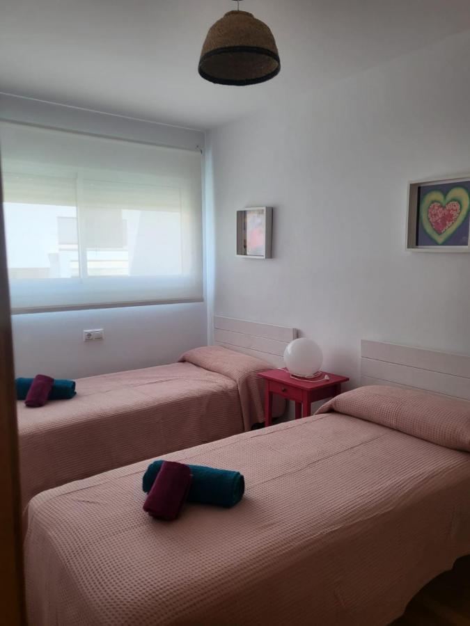 Casa Playa La Fontanilla Sotolodge كونيل ذي لا فرونتيرا المظهر الخارجي الصورة