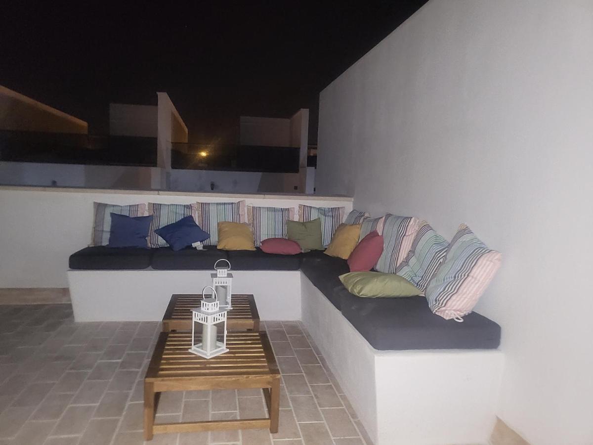 Casa Playa La Fontanilla Sotolodge كونيل ذي لا فرونتيرا المظهر الخارجي الصورة