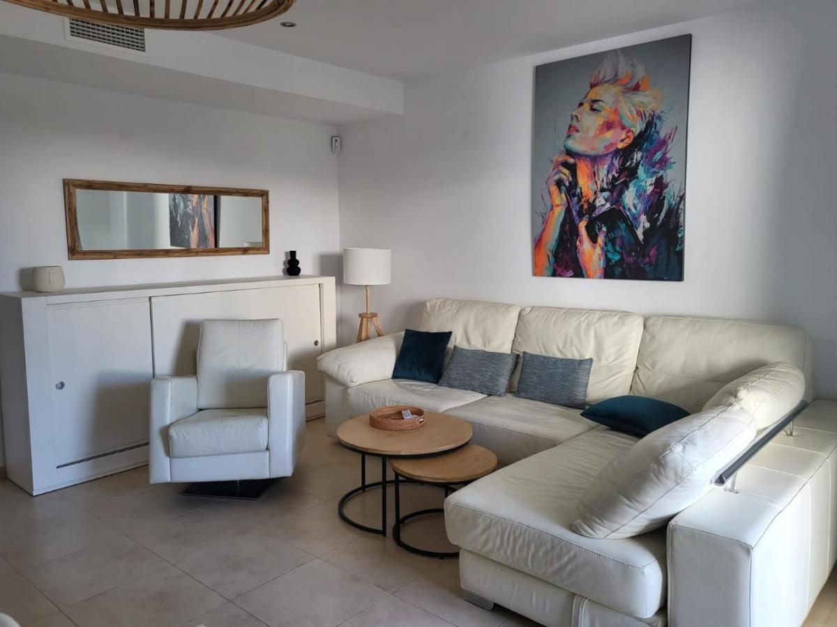 Casa Playa La Fontanilla Sotolodge كونيل ذي لا فرونتيرا المظهر الخارجي الصورة