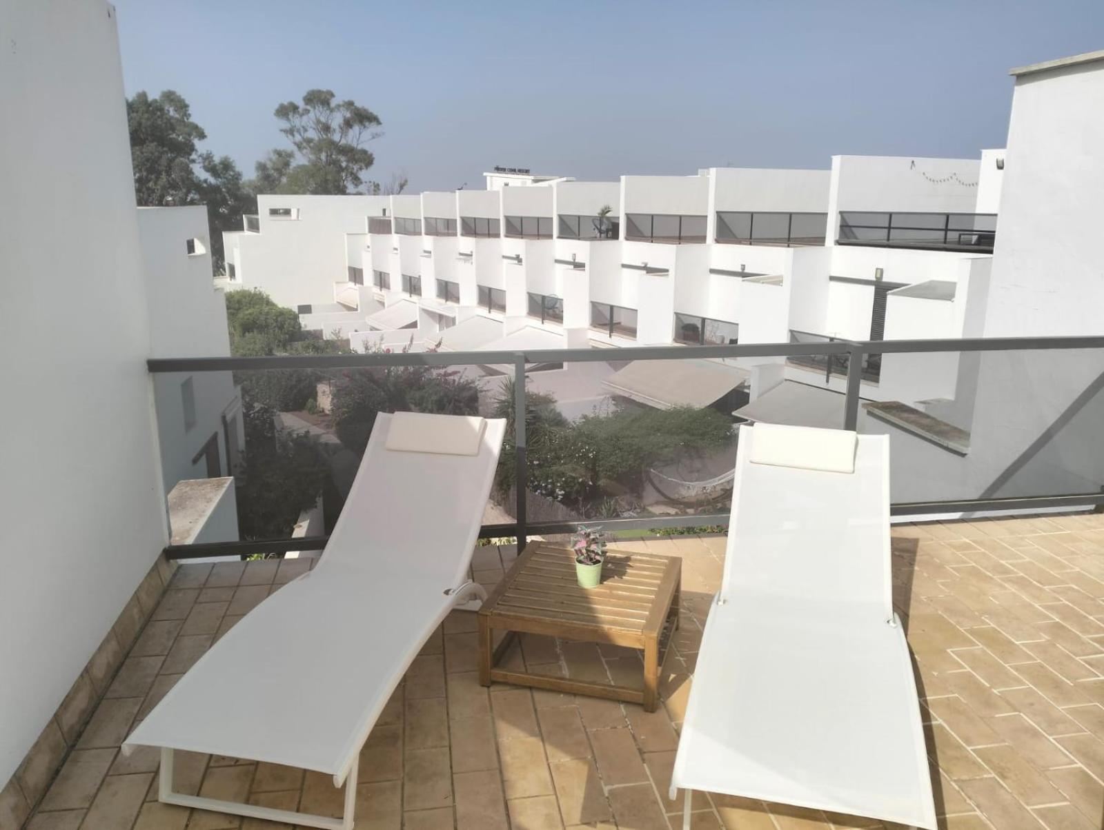 Casa Playa La Fontanilla Sotolodge كونيل ذي لا فرونتيرا المظهر الخارجي الصورة